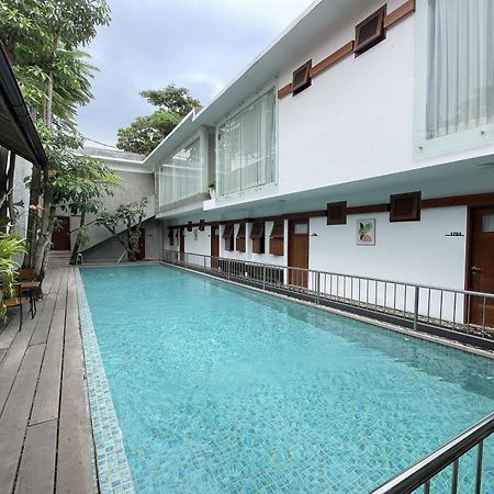 Hotel Emaki Bumi Singgah à Bandung Extérieur photo